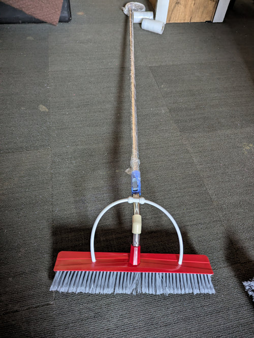 solar cleaning brush with water system 12.50 feet / 4 meter