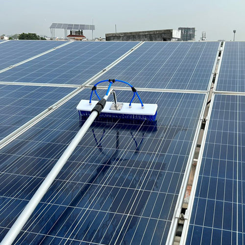 SOLAR CLEANING BRUSH WITH WATER SUPPLY 4 METER / 12 FEET